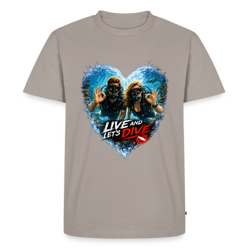 Live And Let's Dive Taucher Paar Herz | Männer Premium T-Shirt - Taupe